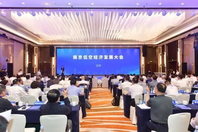 聚焦低空經(jīng)濟(jì)行業(yè)熱點話題，探析低空經(jīng)濟(jì)行業(yè)發(fā)展商機